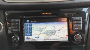 Nissan Qashqai+2 Stacja multimedialna GPS / CD / DVD LCN2K70B00