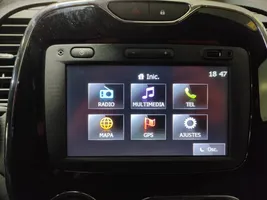 Renault Captur Stacja multimedialna GPS / CD / DVD 281154270R