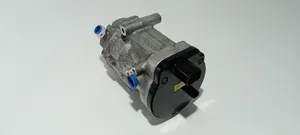 Toyota RAV 4 (XA40) Ilmastointilaitteen kompressorin pumppu (A/C) 0424000171