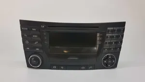 Mercedes-Benz E W211 Unità di navigazione lettore CD/DVD A2118202097