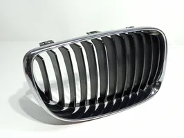 BMW 1 E81 E87 Maskownica / Grill / Atrapa górna chłodnicy 