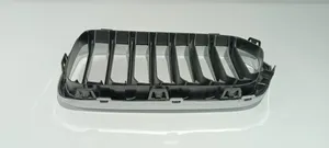 BMW X2 F39 Grille calandre supérieure de pare-chocs avant 7424777B