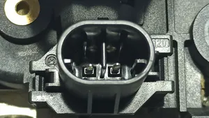 Mercedes-Benz ML W163 Takaluukun/tavaratilan lukon vastakappale 