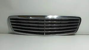 Mercedes-Benz S W220 Grille calandre supérieure de pare-chocs avant A22088003839040