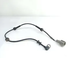 Nissan Pathfinder R51 Priekšējais bremžu ABS sensors 