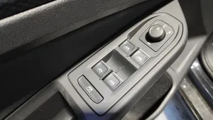 Volkswagen Golf VIII Interruttore di controllo dell’alzacristalli elettrico 5G0959857EWZU