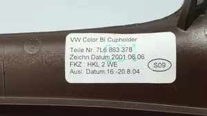 Volkswagen Touareg I Etuoven ikkunan kytkimen kehys 7L6863378