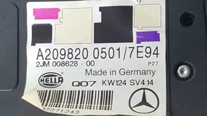 Mercedes-Benz CLK A209 C209 Światło fotela przedniego A20982005017E94