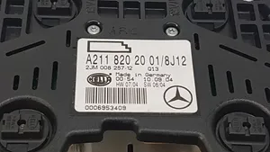 Mercedes-Benz CLS C219 Kattokonsolin valaisinyksikön koristelista 2JM00825712
