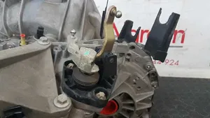 Nissan Micra Mechaninė 5 pavarų dėžė JH3103