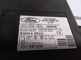Ford Focus Oven keskuslukituksen ohjausyksikön moduuli 5WK48823