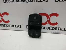 Opel Corsa E Interruptor del elevalunas eléctrico 13430017