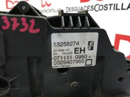 Opel Corsa D Zamek drzwi przednich 13258274