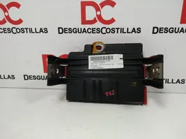 BMW 1 E82 E88 Sulakemoduuli 61146942912