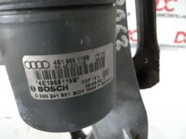 Audi A8 S8 D3 4E Tringlerie et moteur d'essuie-glace avant 4E1955119B