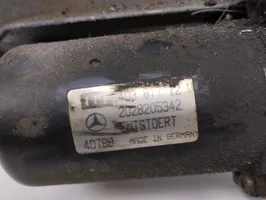 Mercedes-Benz C W202 Mechanizm i silniczek wycieraczek szyby przedniej / czołowej 2028205342