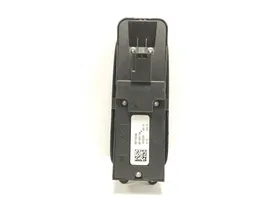 Volvo C30 Electric window control switch 30773208