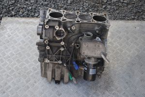 Volkswagen PASSAT B5.5 Moottorin lohko 