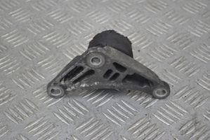 Audi A4 S4 B7 8E 8H Supporto di montaggio del motore 8E0199343P