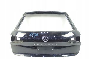 Volkswagen Touareg III Tylna klapa bagażnika 760827105