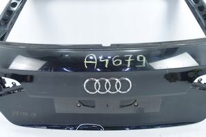 Audi RS3 Takaluukun/tavaratilan kansi 