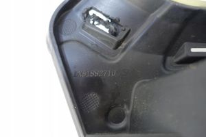 Fiat 500L Mascherina/griglia fendinebbia anteriore MOCOWANIE HALOGENU PRAWE 