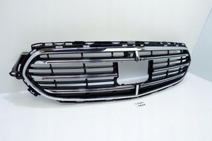 Mercedes-Benz E AMG W213 Etupuskurin ylempi jäähdytinsäleikkö A2138800404 ATRAPA GRILL 