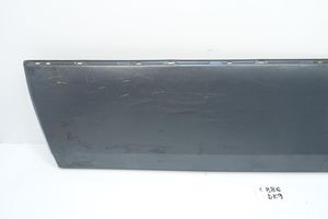 Mercedes-Benz E W124 Front door trim (molding) LISTWA DRZWI LEWY PRZÓD M