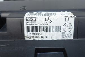 Mercedes-Benz Sprinter W901 W902 W903 W904 Sisälämmityksen ilmastoinnin korin kokoonpano A9018300461 NAGRZEWNICA M