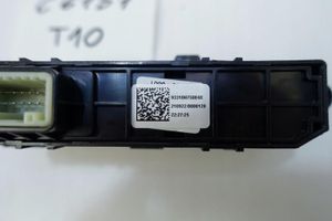 Hyundai i30 Altri interruttori/pulsanti/cambi 93310N75804X PANEL PRZEŁĄ