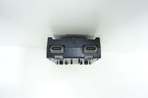 Mercedes-Benz S W223 Connecteur/prise USB GNIAZDO PORT USB C MERCED