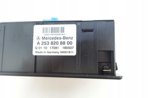 Mercedes-Benz GLC X253 C253 USB-pistokeliitin A2538208800