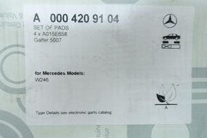 Mercedes-Benz A W176 Plaquettes de frein avant A0004209104