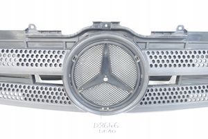 Mercedes-Benz Actros Etupuskurin ylempi jäähdytinsäleikkö 