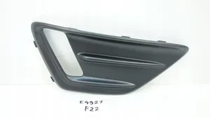 Volvo XC60 Front bumper lower grill KRATKA