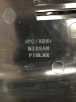 Nissan Qashqai Radion/GPS-laitteen pääyksikön kehys PI0LAX