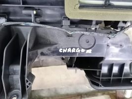 Chrysler Charger Sisälämmityksen ilmastoinnin korin kotelo 68245177AE
