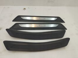 BMW 1 F20 F21 Set di rifiniture davanzale (interno) 