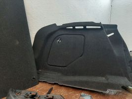 BMW 1 F20 F21 Bagāžnieka pārsega dekoratīvā apdare (komplekts) 7249620