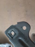 BMW 1 F40 Fender mounting bracket 7450388