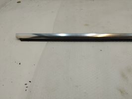 BMW 3 E92 E93 Rivestimento modanatura del vetro della portiera anteriore 7119079