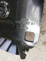 Jaguar XE Takapuskurin poikittaistuki GX7317B892AB