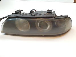 BMW 5 E39 Lampa przednia 153735