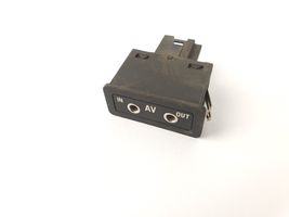 BMW X5 E53 Câble adaptateur AUX 8368346