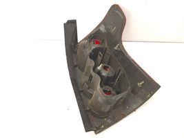Toyota Avensis T270 Lampa tylna RS1022A01