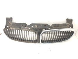 BMW 7 E65 E66 Griglia superiore del radiatore paraurti anteriore 7145738