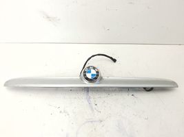 BMW 3 E46 Trunk door license plate light bar 8231893