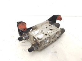 BMW 7 E65 E66 Aktyvaus stabilizatoriaus valdymo/ vožtuvų blokas 6758704