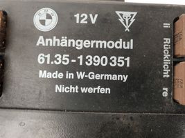 BMW 5 E34 Priekabos kablio valdymo blokas 1390351