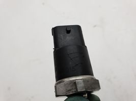 Volvo V70 Kraftstoffdrucksensor 0281002527